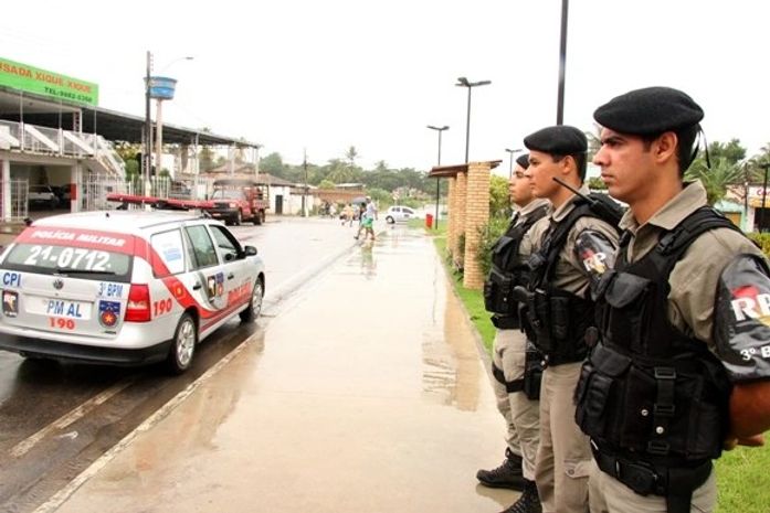 Policiamento ostensivo