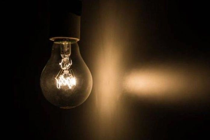 MME: 10 milhões de famílias não precisam pagar conta de luz