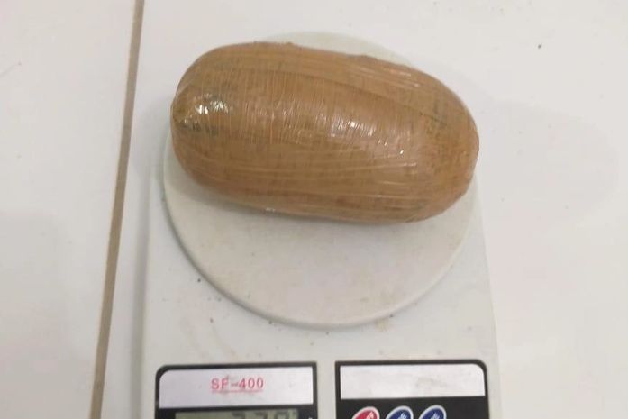 Mãe usa filho de seis anos para tentar entrar com drogas dentro de presídio