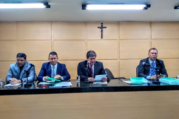 Câmara Municipal presta homenagem ao jornalista Felipe Toledo, que representou Alagoas nos 50 anos da Globo