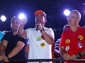 Caminhada com Guilherme Lopes atrai multidão em Penedo