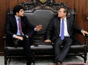 Renan Calheiros e Rui Palmeira trocam farpas nas redes sociais.