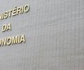 MP alternativa a IOF prevê R$ 4,28 bi de corte de gastos em 2025