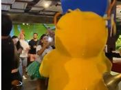 Pinto por aí leva frevo e alegria a bares e restaurante de Maceió