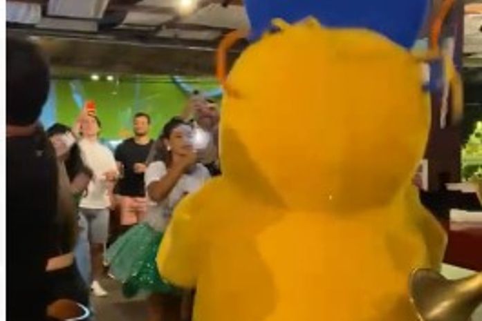 Pinto por aí leva frevo e alegria a bares e restaurante de Maceió