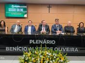 Prefeito Luciano Barbosa, junto com Léo Saturnino e Vavazinho, entrega Títulos de Cidadão Honorário a empresários em Arapiraca