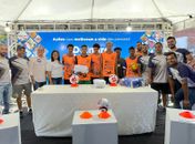 Ziane Costa entrega material esportivo e anuncia reforma de todas as quadras de Delmiro Gouveia.