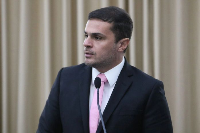 No Dia Nacional da Saúde, deputado Alexandre Ayres cobra inclusão da vacina contra Meningite B no SUS e convoca população para consulta pública