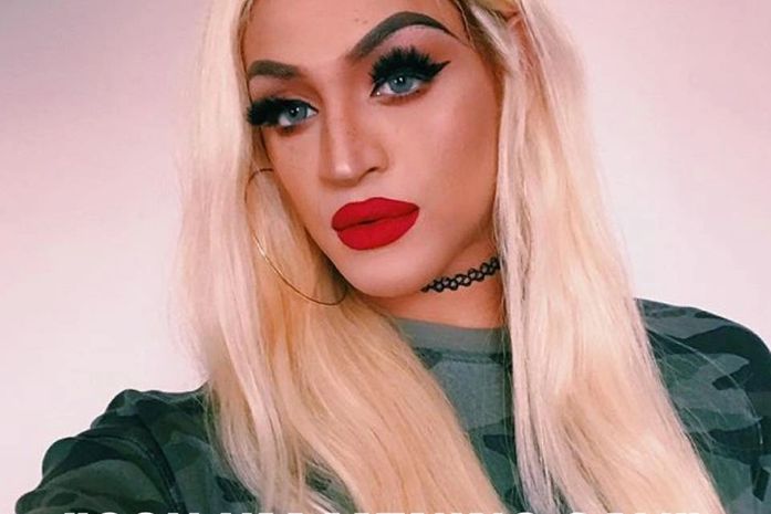 Sou um menino gay, que faz drag e se relaciona com homens gays- afirma Pabllo.