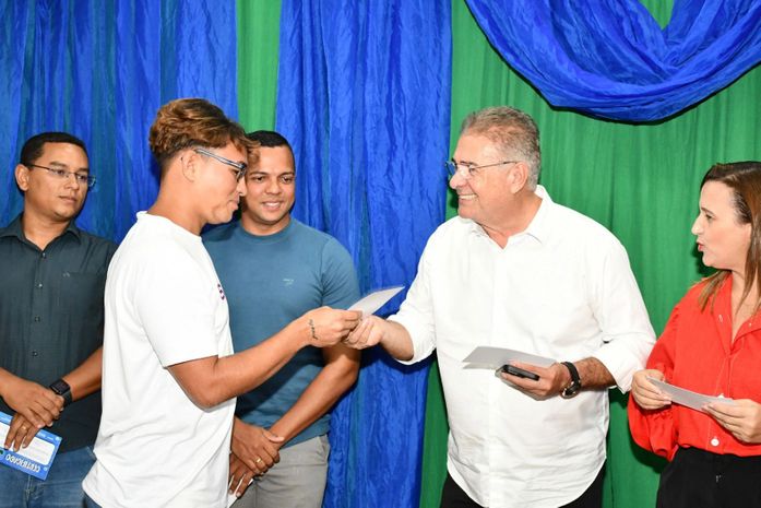 Estudantes tomam posse como novos membros dos Grêmios Estudantis em São Miguel dos Campos