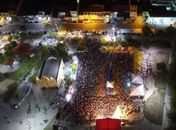 Local do evento ficou tomado de gente de toda parte numa noite inesquecível
