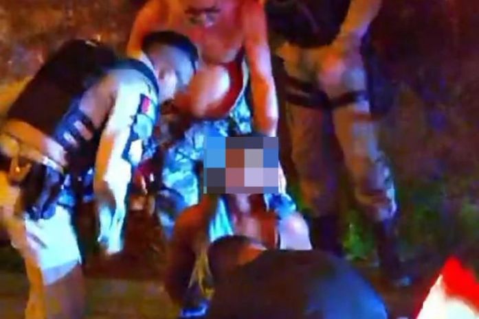 População persegue e agride homem após ele ser confundido com assaltante; Veja vídeo