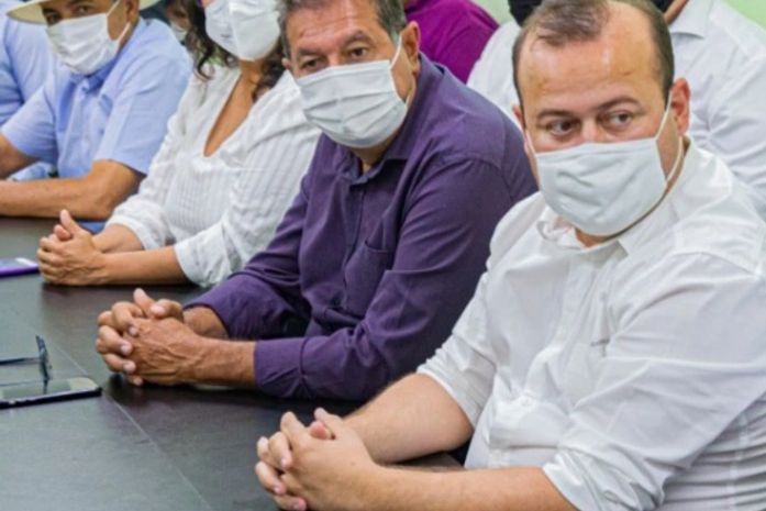 Vereador Léo Saturnino agradece a Luciano Barbosa revitalização dos bairros  São Luiz I, Guaribas e Verdes Campos