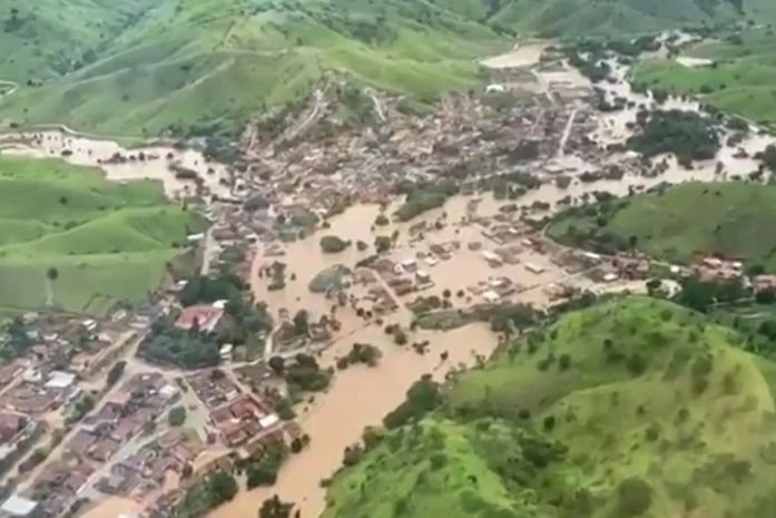 Temporais afetam quase 70 mil e deixam 3,7 mil desabrigados na Bahia, apontam bombeiros