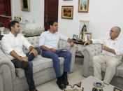 Teófilo recebe o deputado federal JHC e apresenta inovações da sua gestão
