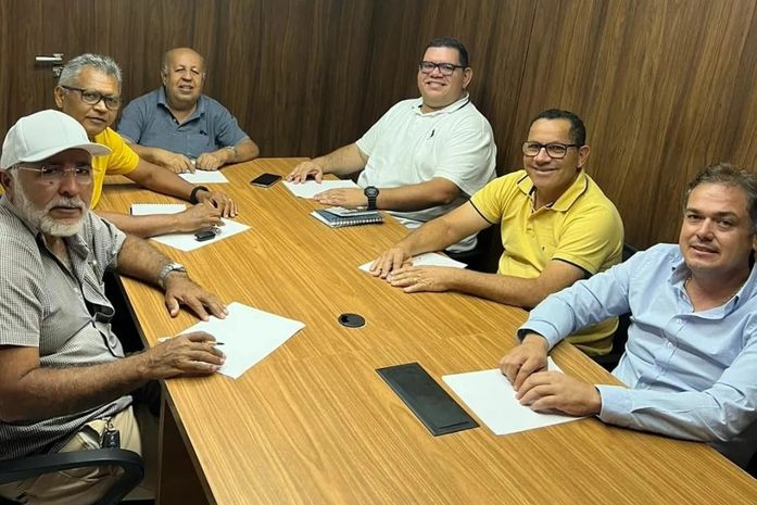 Laílson cumpre 'missão' que define Padre Eraldo e Renato Torres na chapa majoritária