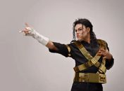 Rodrigo Teaser apresenta 'Tributo ao Rei do Pop' no Teatro Gustavo Leite