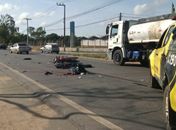 Pai e filho morrem atropelados após caírem de moto na parte alta de Maceió 