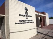 Prédio do Juizado Especial do Benedito Bentes é arrombado e tem objetos roubados