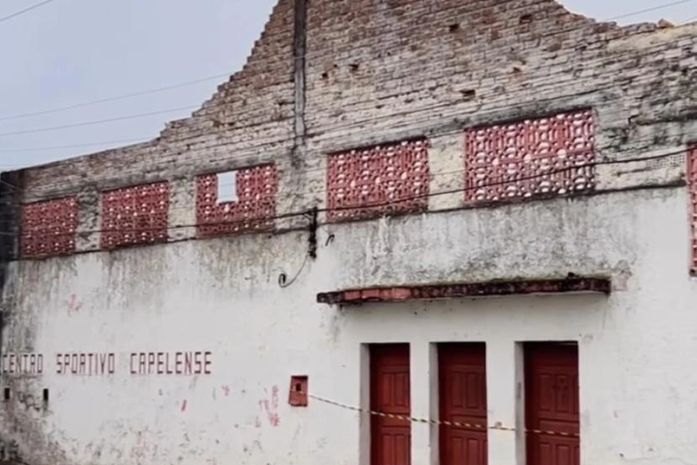 Estrutura do Clube Capelense estava totalmente fragilizada pelas condições do péssimo serviço de sua obra