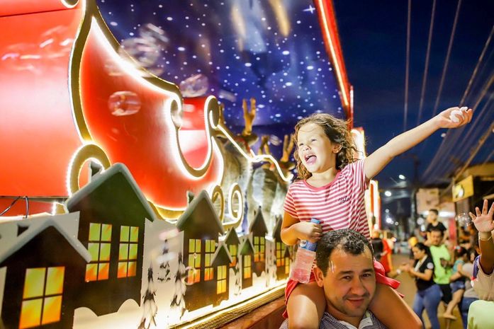 Espírito natalino já transita pelas ruas de Arapiraca