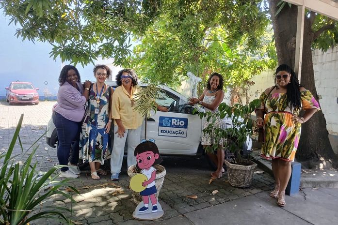Escola do Complexo de Favelas da Maré é a primeira, no Rio de Janeiro todinho, a receber o plantio do Projeto Baobá, de Alagoas