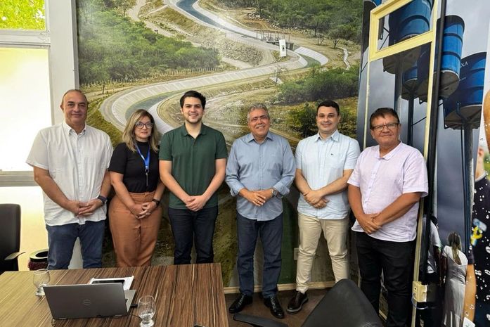 Prefeito Eduardo Bulhões anuncia investimentos para Santana do Ipanema por meio da SEMARH