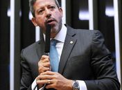 Arthur Lira critica Guedes: Mais preocupado com bancos do que com a reconstrução do país