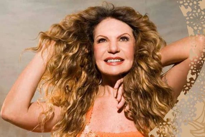 Elba Ramalho apresenta show Eletro Acústico no Gustavo leite