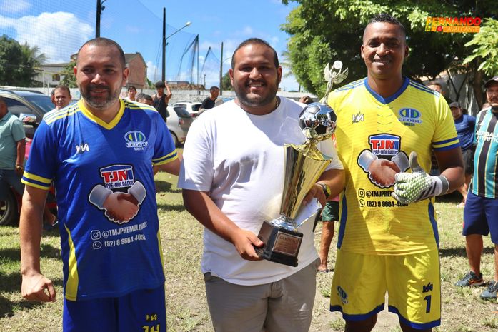 Prefeito Fernando Cavalcante prestigia final do Regional de Inverno Quarentão Master e destaca apoio ao esporte no município de Matriz de Camaragibe