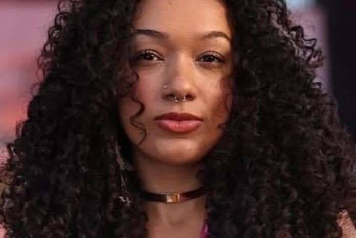 Indicada por Eliane Aquino, a jornalista Mica Pereira participa dos Diálogos Afro Pedagógicos. Que legal!