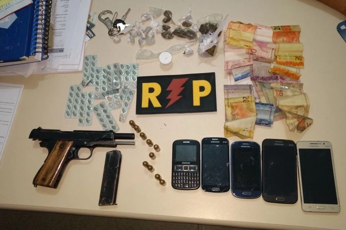 Casal é preso após vender drogas em festa