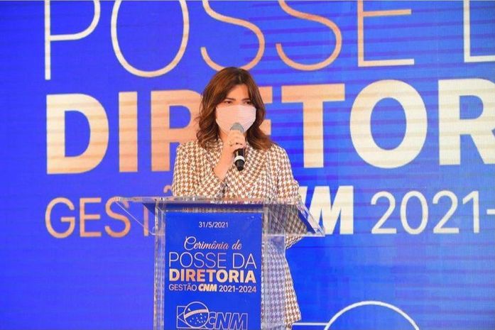 Prefeita Rosiana Beltrão, toma posse em Cerimônia da Nova Diretoria da CNM