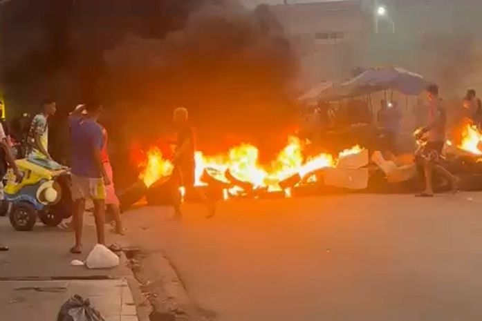 Protesto no Jacintinho contesta versão da PM sobre morte de mulher e cobra punição a policial