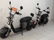Motos elétricas alugadas de forma irregular são apreendidas durante fiscalização na orla de Maceió