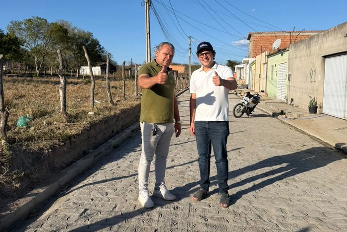 Eduardo Bulhões visita obras e destaca mais de 16 km de vias pavimentadas em menos de 2 anos