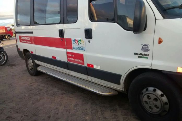 Veículo que foi alvo de assaltantes