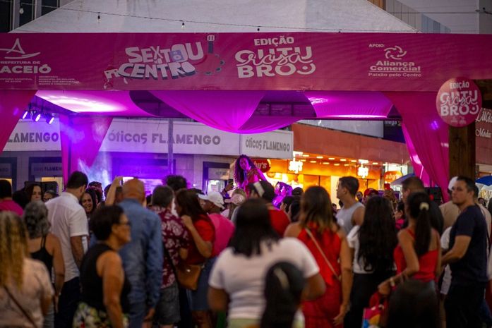 Sextou no Centro une cultura e saúde em edição especial do Outubro Rosa