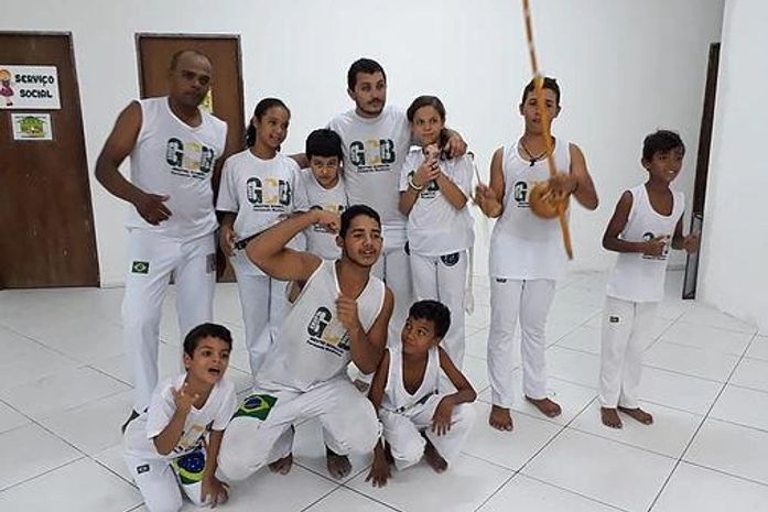 Departamentos de juventude e esportes iniciam aulas de capoeira para crianças e adolescentes de Delmiro Gouveia