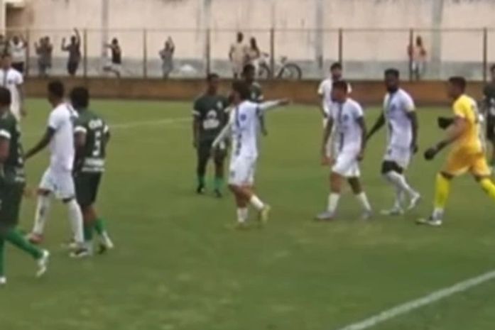 Jogador é alvo de ataques racistas durante duelo do Sub-23 no interior de AL