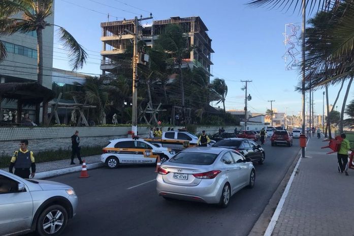 Agentes da SMTT realizam fiscalização em Cruz das Almas
