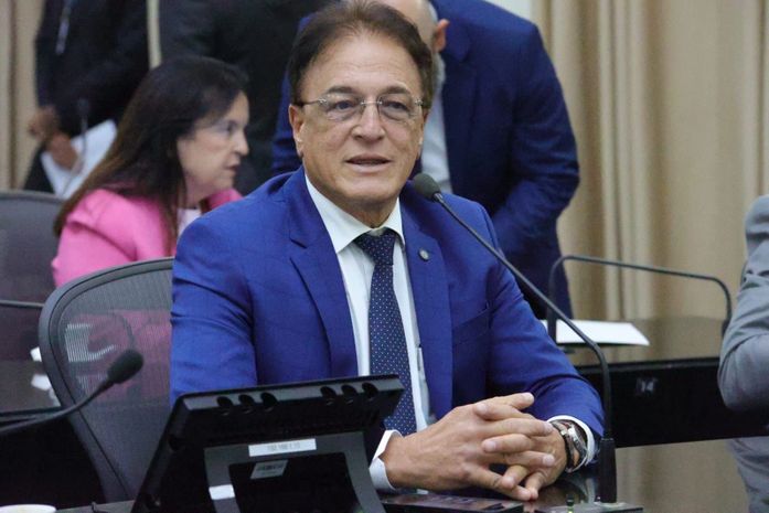 Assembleia Legislativa do Estado de Alagoas: deputado estadual Galba Novaes retorna ao plenário