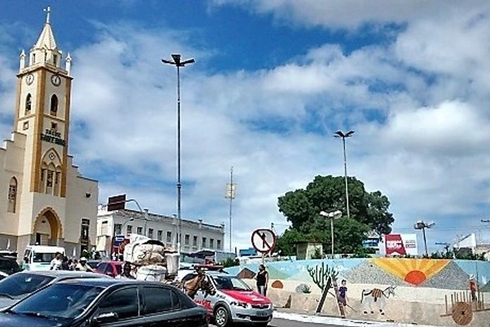 TJ/AL suspende reabertura de bares e restaurantes em Santana do Ipanema