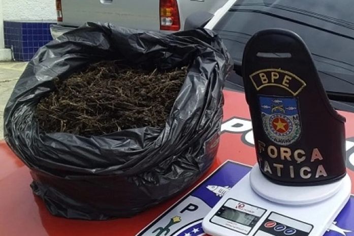 BPE apreende maconha em Maceió