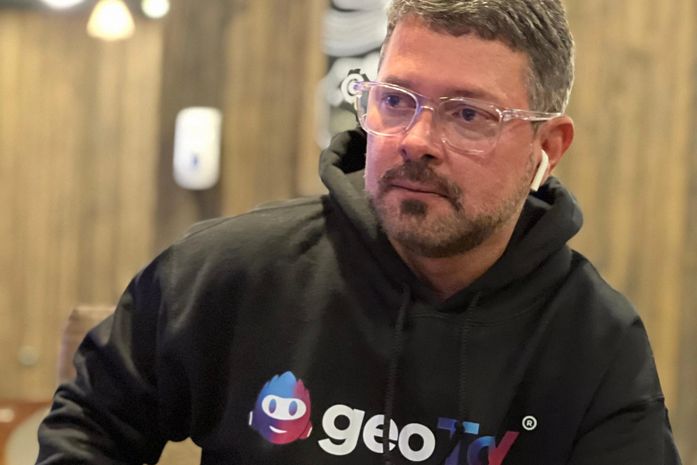 Toydesigner alagoano Geraldo Lopes foi escolhido para criar colecionável personalizado para Luciano Huck