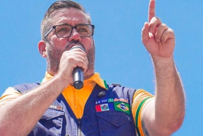 “Nós iremos mudar o Brasil”, diz Leonardo Dias em manifestação por anistia
