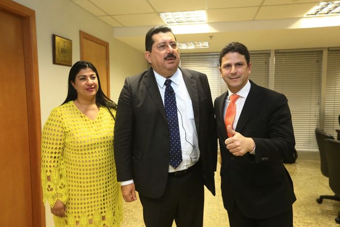 Ministro das Cidades garante priorizar os conjuntos habitacionais de Rio Largo