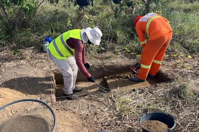 Descoberta arqueológica revela vestígios históricos durante obras da AL-102 Norte, em Maceió