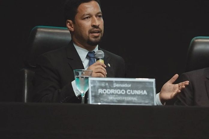 Durante a pandemia, Rodrigo Cunha tem atuação destacada na Educação