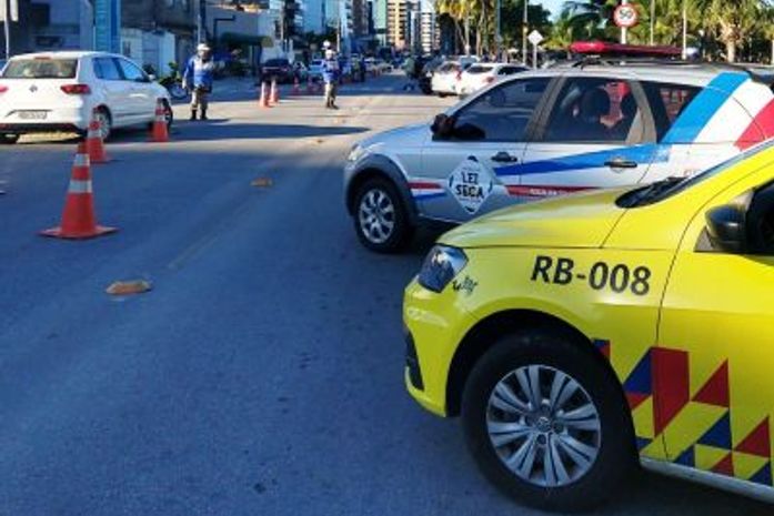 Lei Seca flagra 16 condutores alcoolizados em operação na Pajuçara